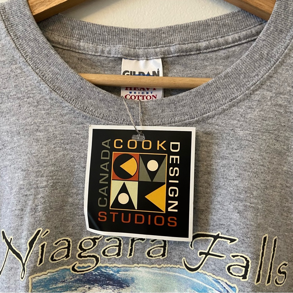 Y2K Niagara Falls Canada Tee - Picture 3 of 6